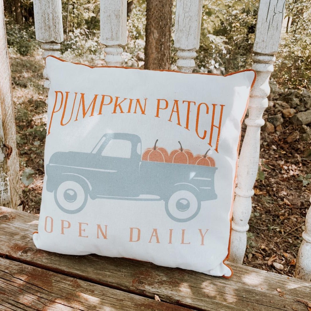 Logo for Spring Hill Pumpkin Patch